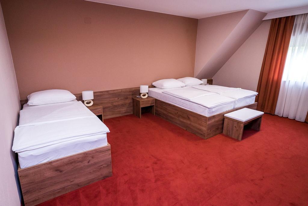 B&B Villa Angy Кореница Екстериор снимка