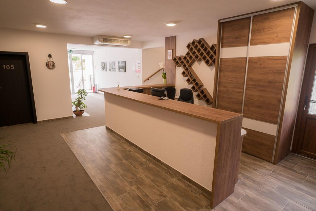 B&B Villa Angy Кореница Екстериор снимка